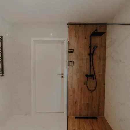 Beskidzka Oaza 펜션 타르가니체